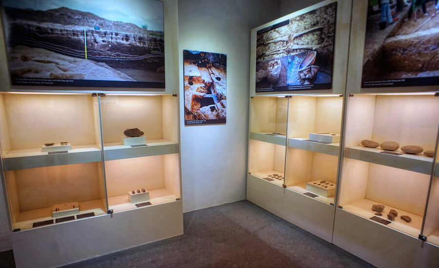 Co Loa Antiquities Gallery
