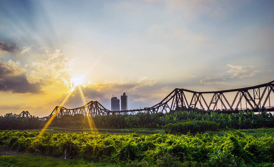 Long Bien Bridge