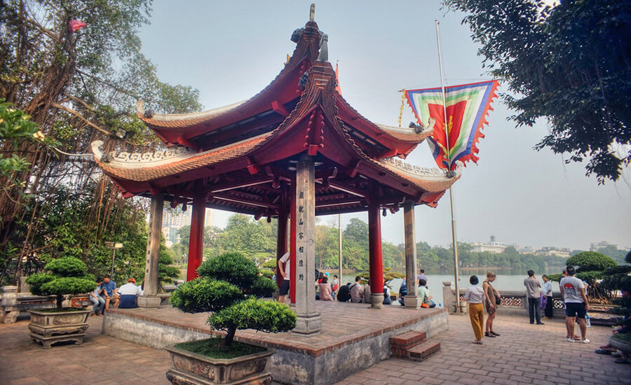Ngoc Son Temple