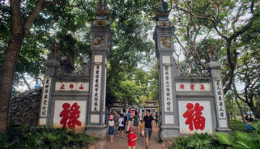 Ngoc Son Temple