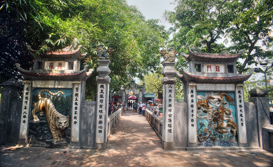 Ngoc Son Temple