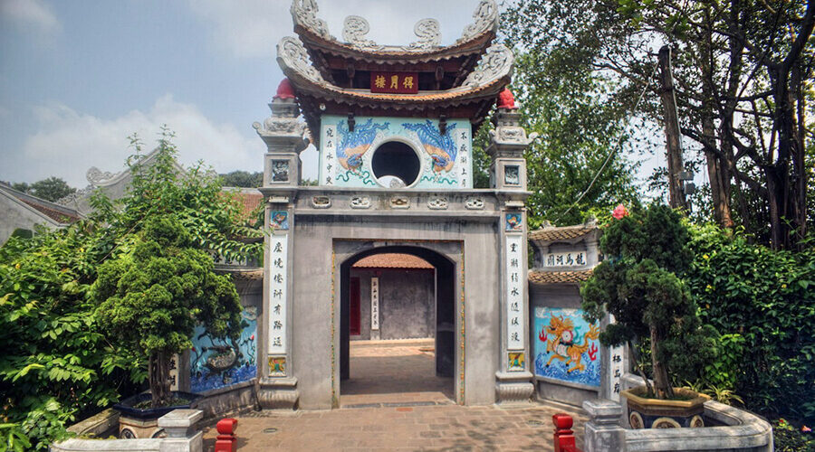Ngoc Son Temple