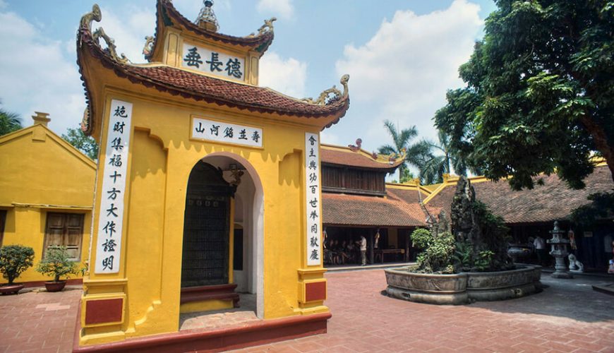 Tran Quoc Pagoda in Hanoi