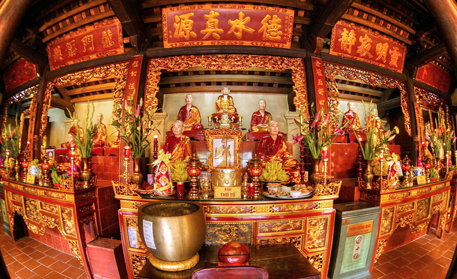 Tran Quoc Pagoda in Hanoi