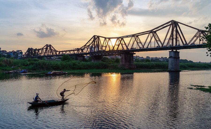 Long Bien Bridge