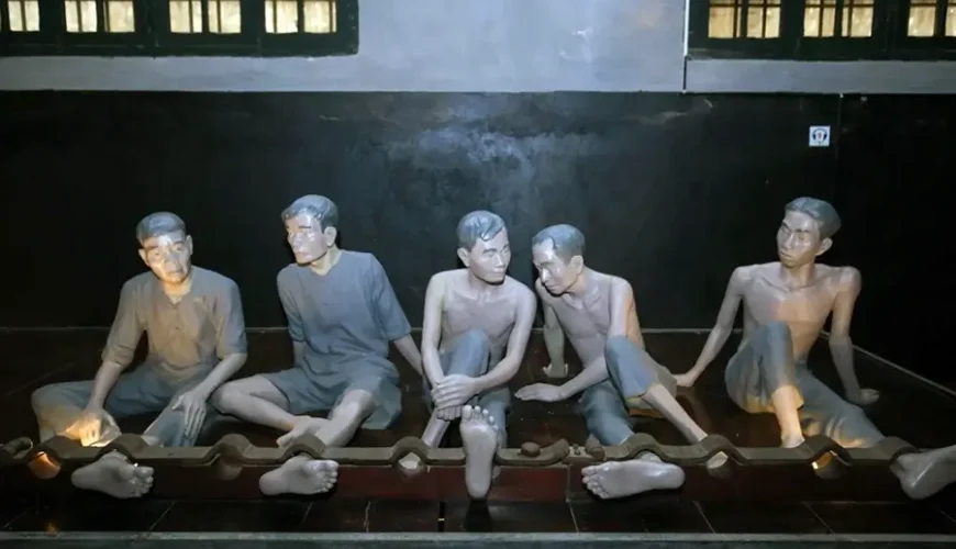 Hoa Lo Prison