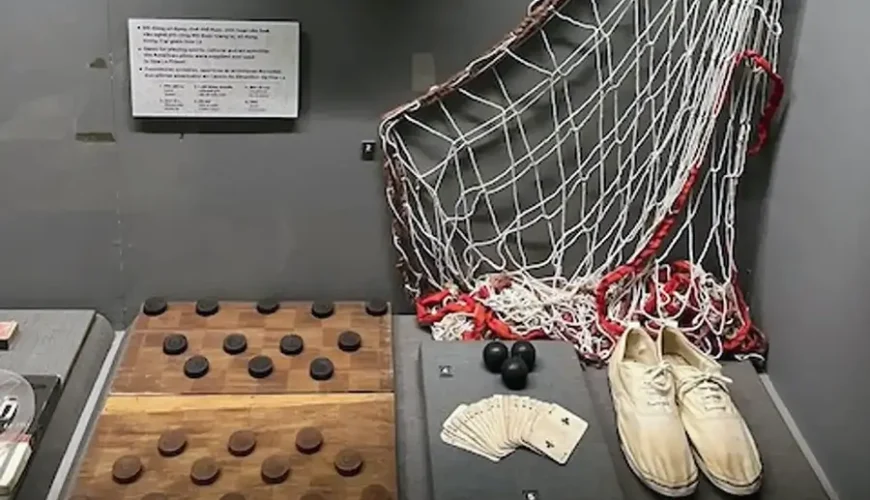 Hoa Lo Prison