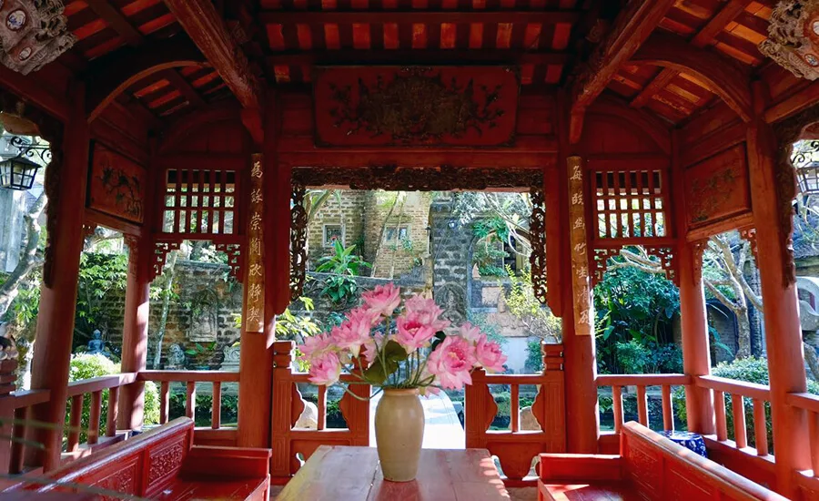 Thanh Chuong Viet's Palace