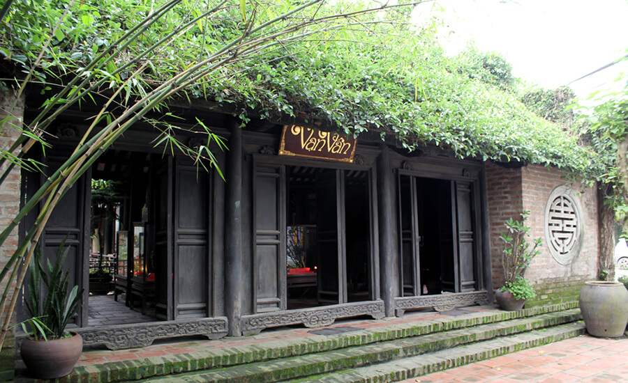 Van Van ancient house