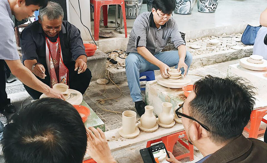 experience of making ceramic in Bat Trang