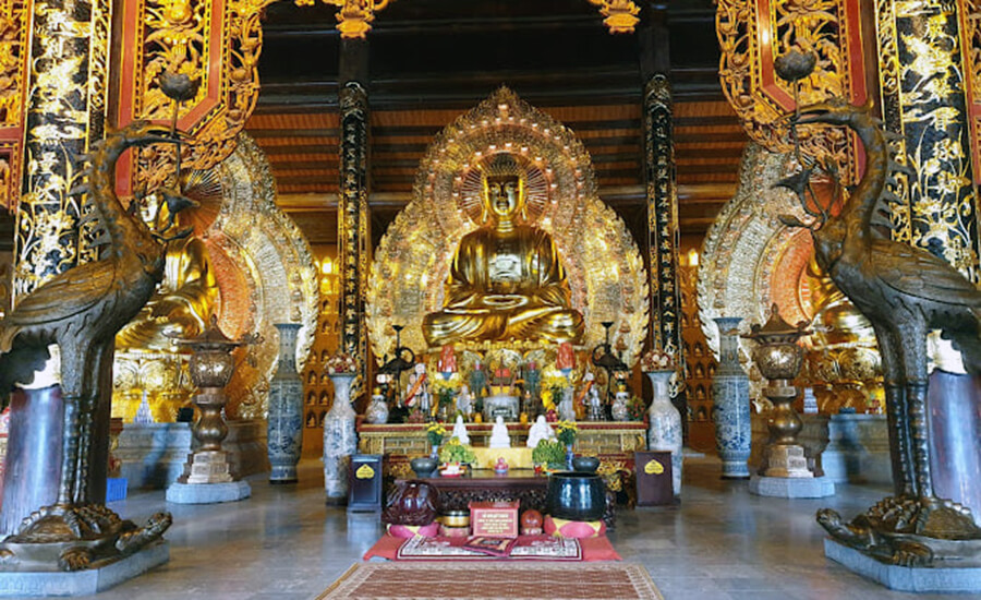 Bich Dong pagoda