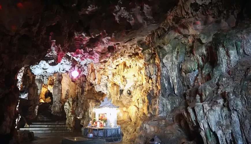 Dich Long cave