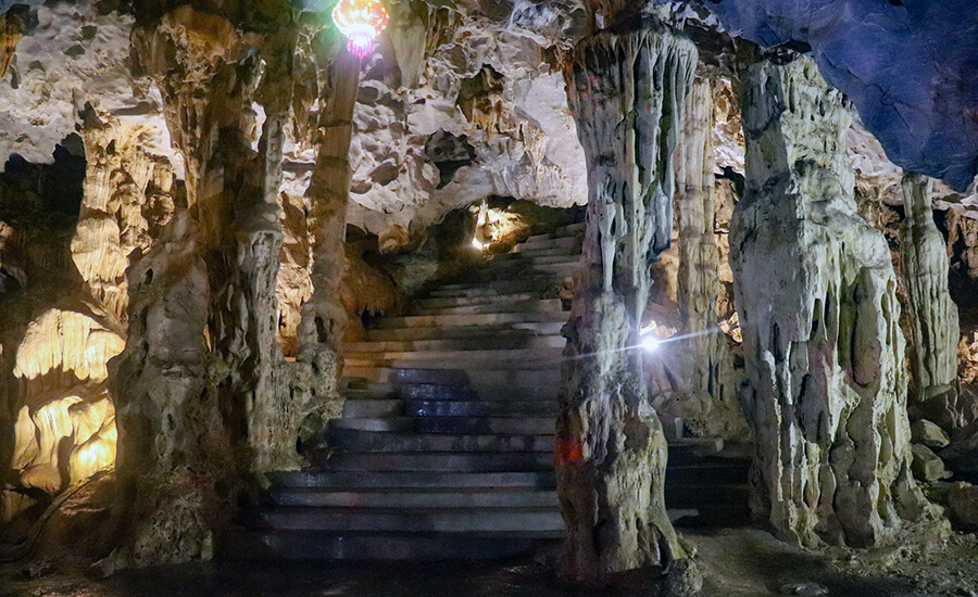 Dich Long Cave