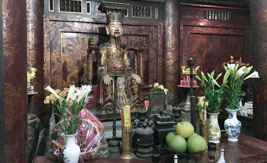 Dinh Tien Hoang temple