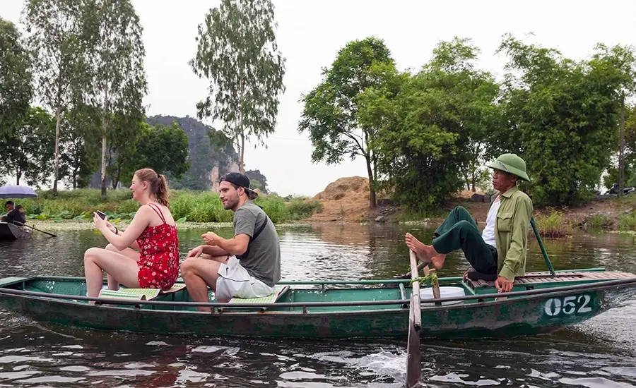 explore Tam Coc - Bich Dong