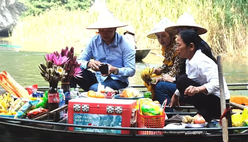 explore Tam Coc Bich Dong