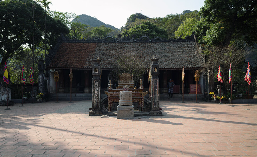 King Le Dai Hanh temple