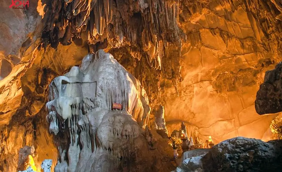 Huong Tich Cave