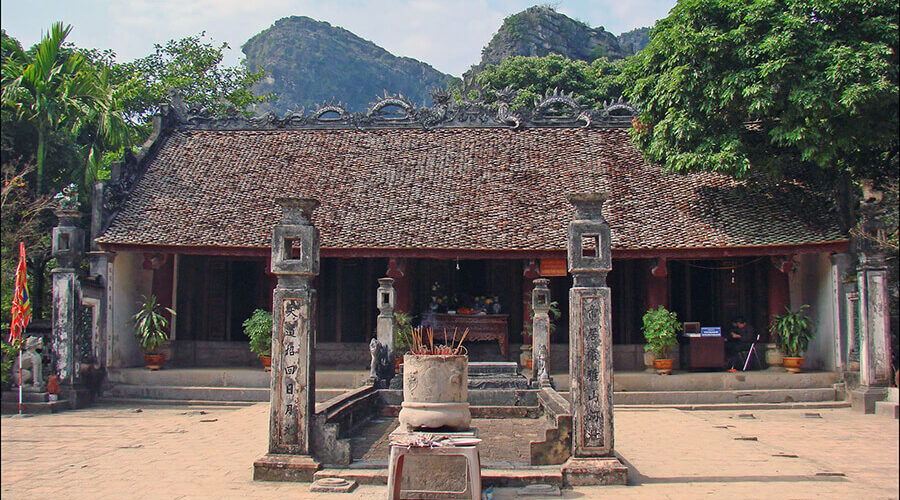 King Dinh Tien Hoang Temple