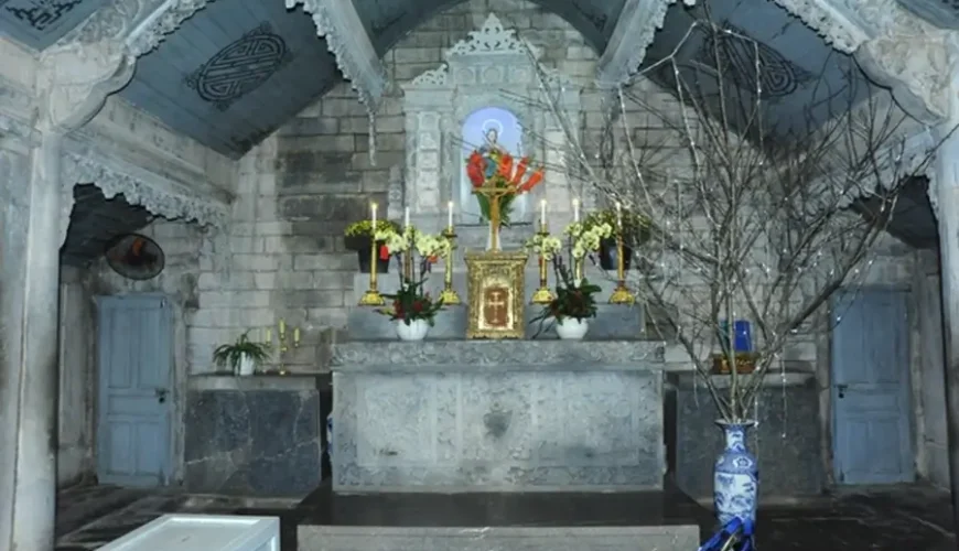 Phat Diem Stone church