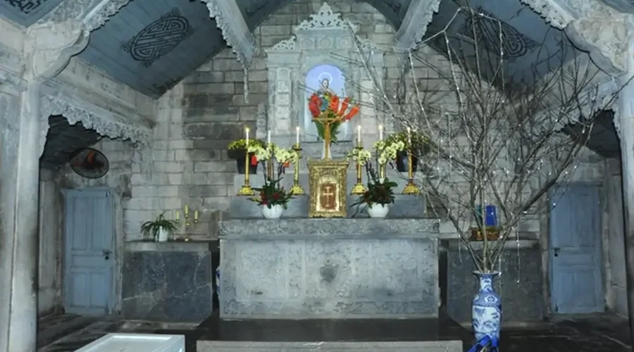 Phat Diem Stone church