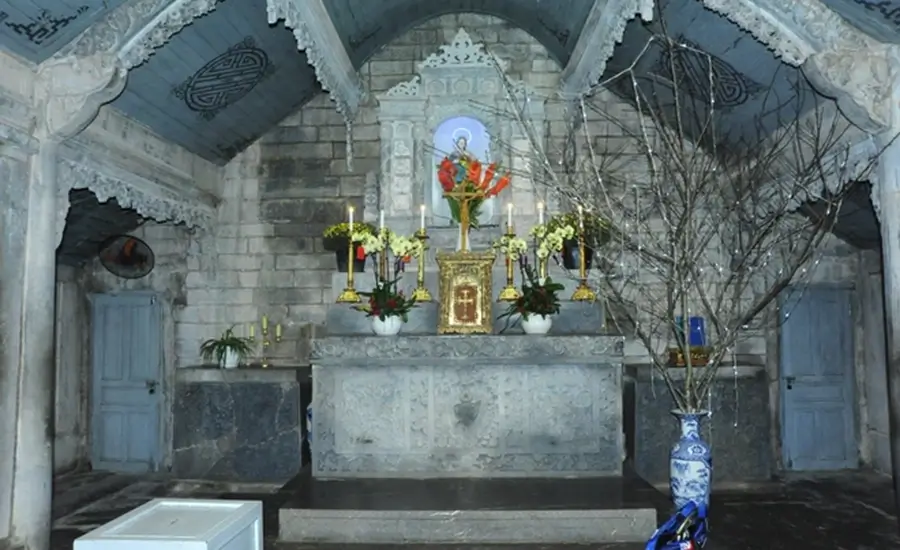 Phat Diem Stone church