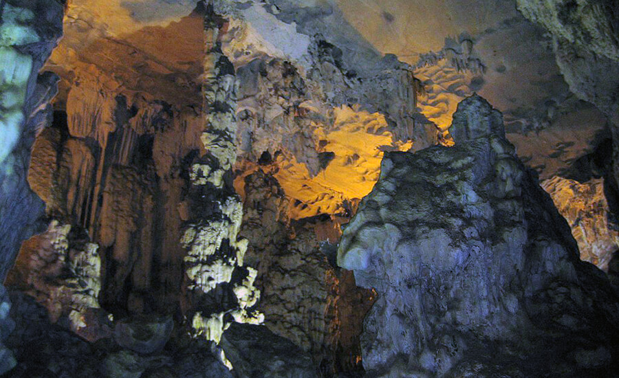 Van Trinh grotto in Ninh Binh