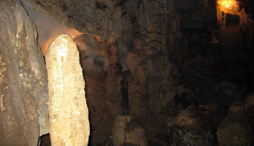 Van Trinh grotto