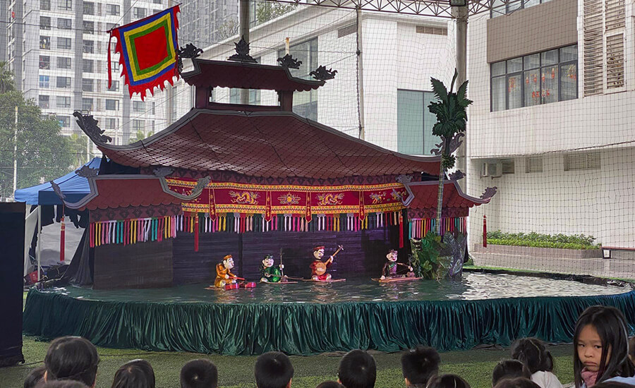 water puppetry show in Hanoi