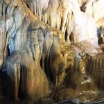 Dich Long cave