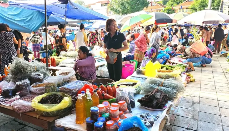 Bac Ha Market