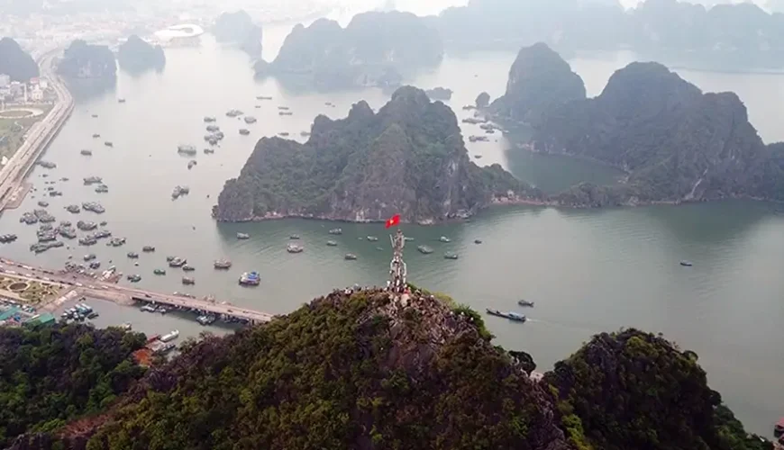 Bai Tho mountain
