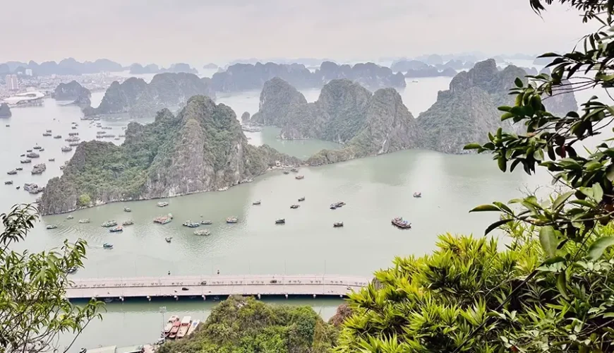 Bai Tho Mountain