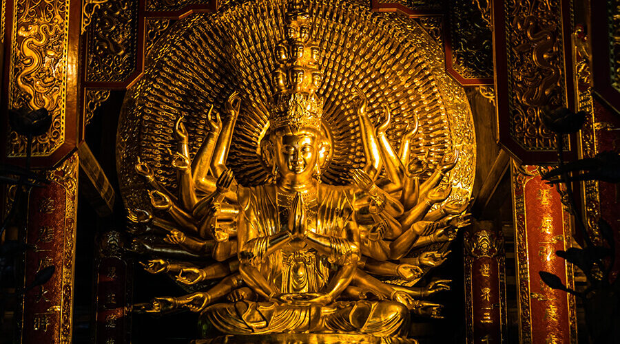 Bodhisattva statue in Bai Dinh