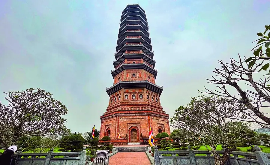 Buddha Relic Tower