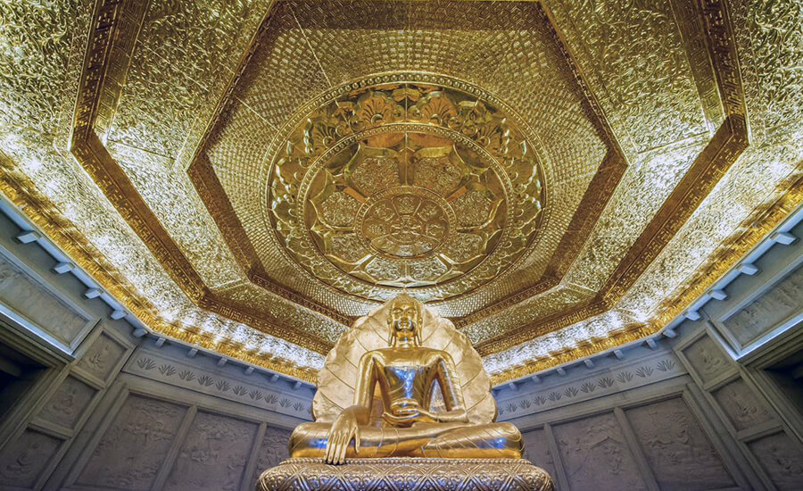 Buddha statue in Bai Dinh pagoda