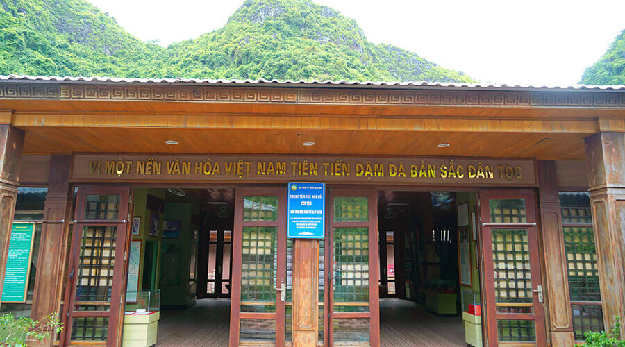 Cua Van fishing village