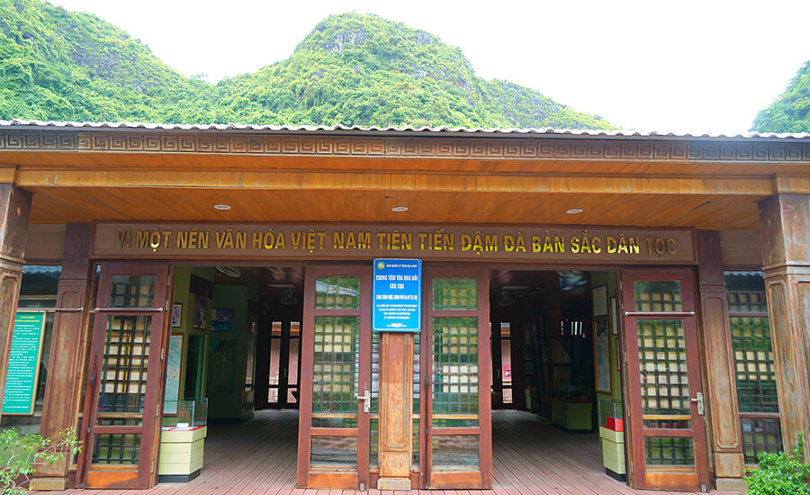 Cua Van fishing village