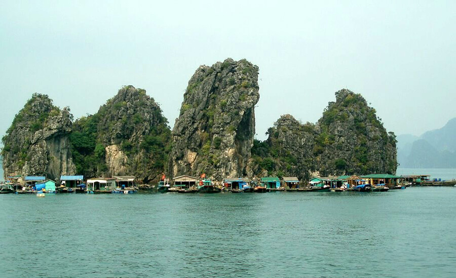 Cua Van fishing village