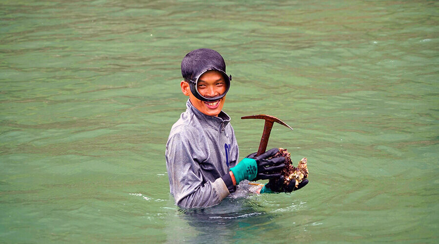 Cua Van fishing village