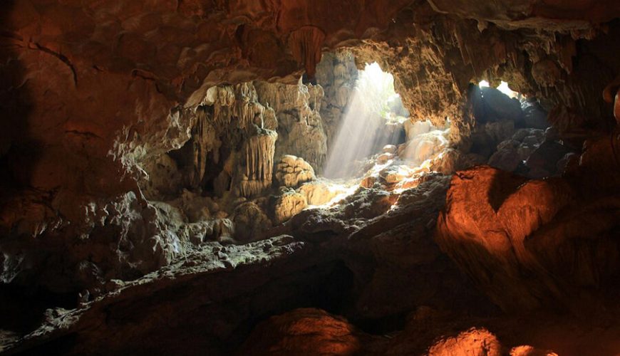Dau Go Grotto
