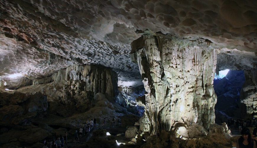 Dau Go Grotto