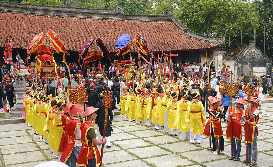 festival in Thay temple