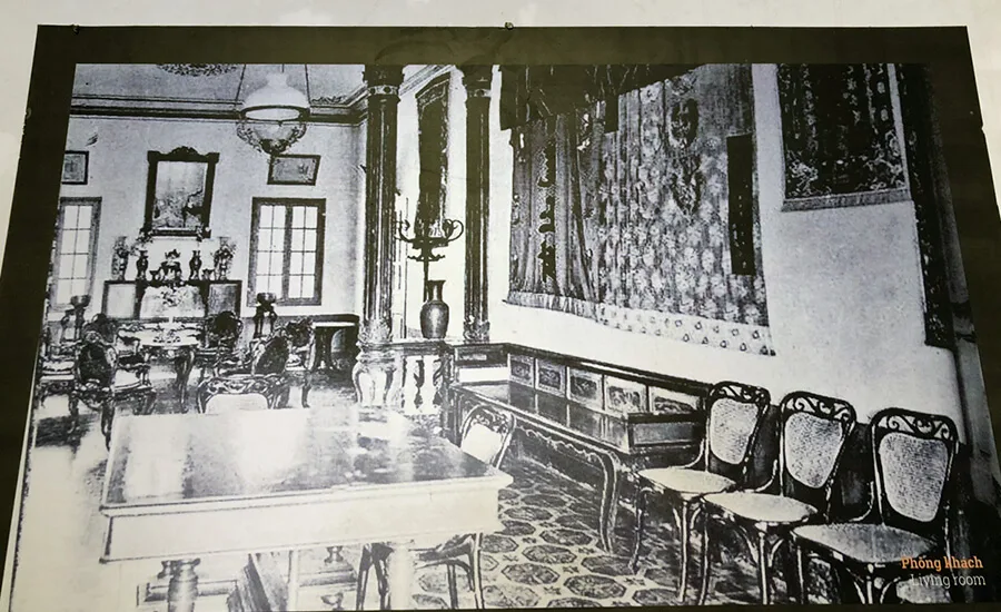 Hoang Yen Tchao Castle