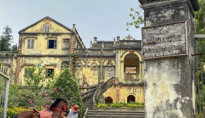Hoang Yen Tchao Castle