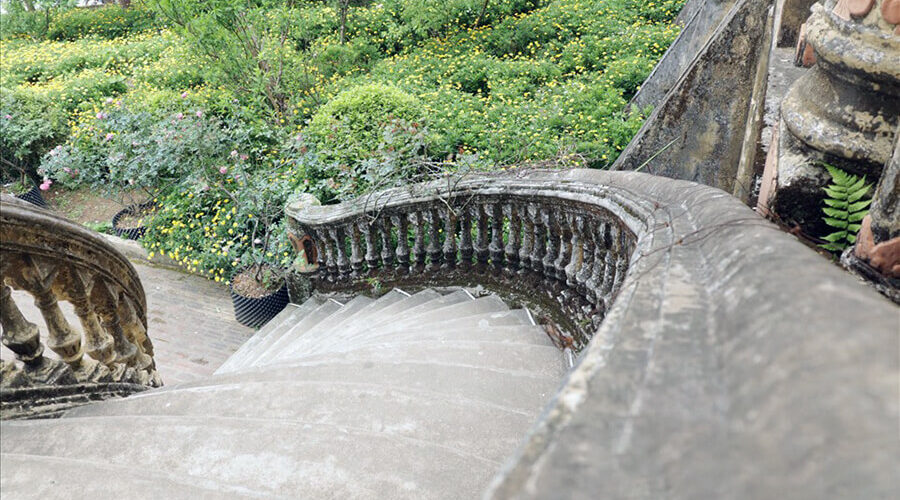 Hoang Yen Tchao Castle