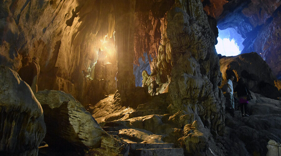 Huong Tich cave