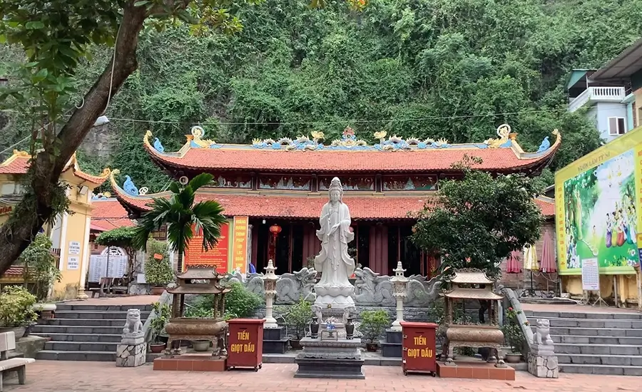 Long Tien pagoda