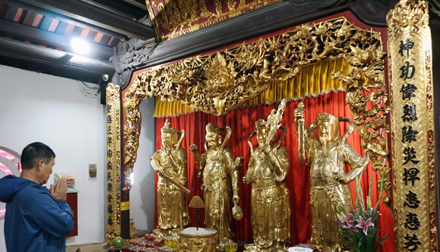 main hall in Long Tien pagoda