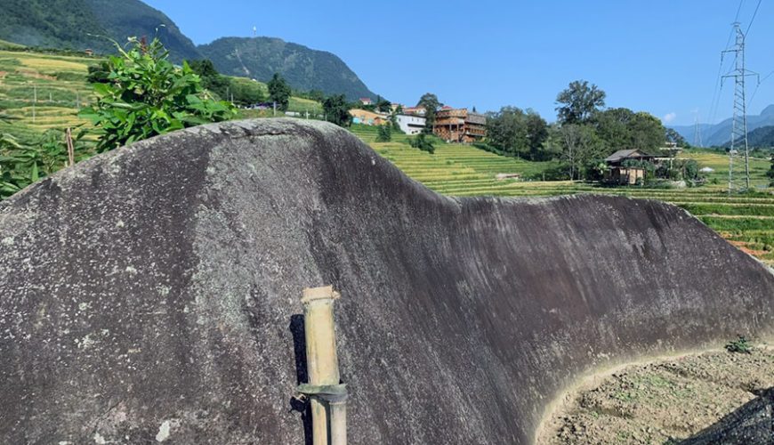 Sapa Ancient Rock Field